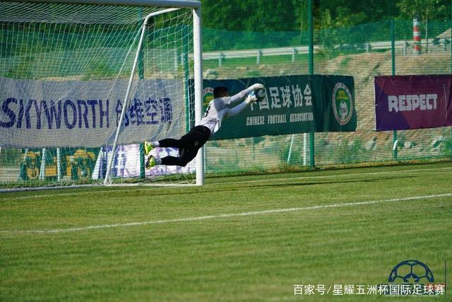 李帅染红！“上海德比”十人海港1比1战平申花